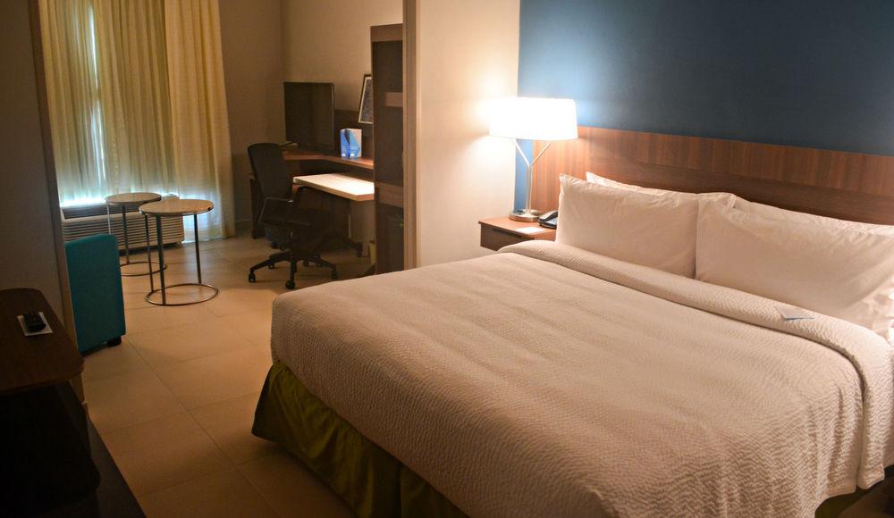 Fairfield Inn & Suites By Marriott โคอาทซาโคลคอส ภายนอก รูปภาพ