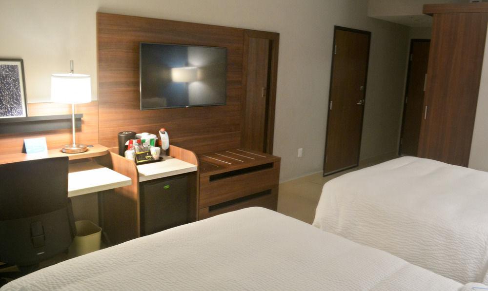 Fairfield Inn & Suites By Marriott โคอาทซาโคลคอส ภายนอก รูปภาพ