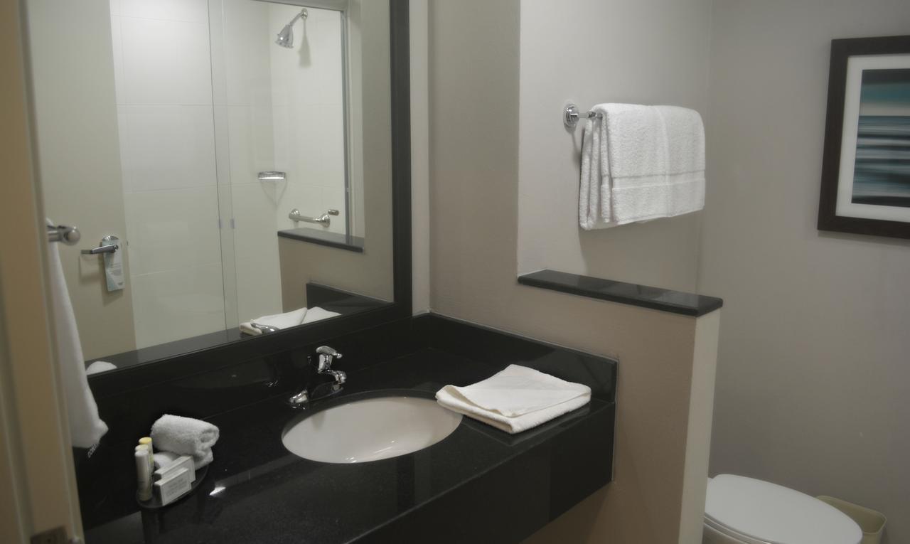 Fairfield Inn & Suites By Marriott โคอาทซาโคลคอส ภายนอก รูปภาพ