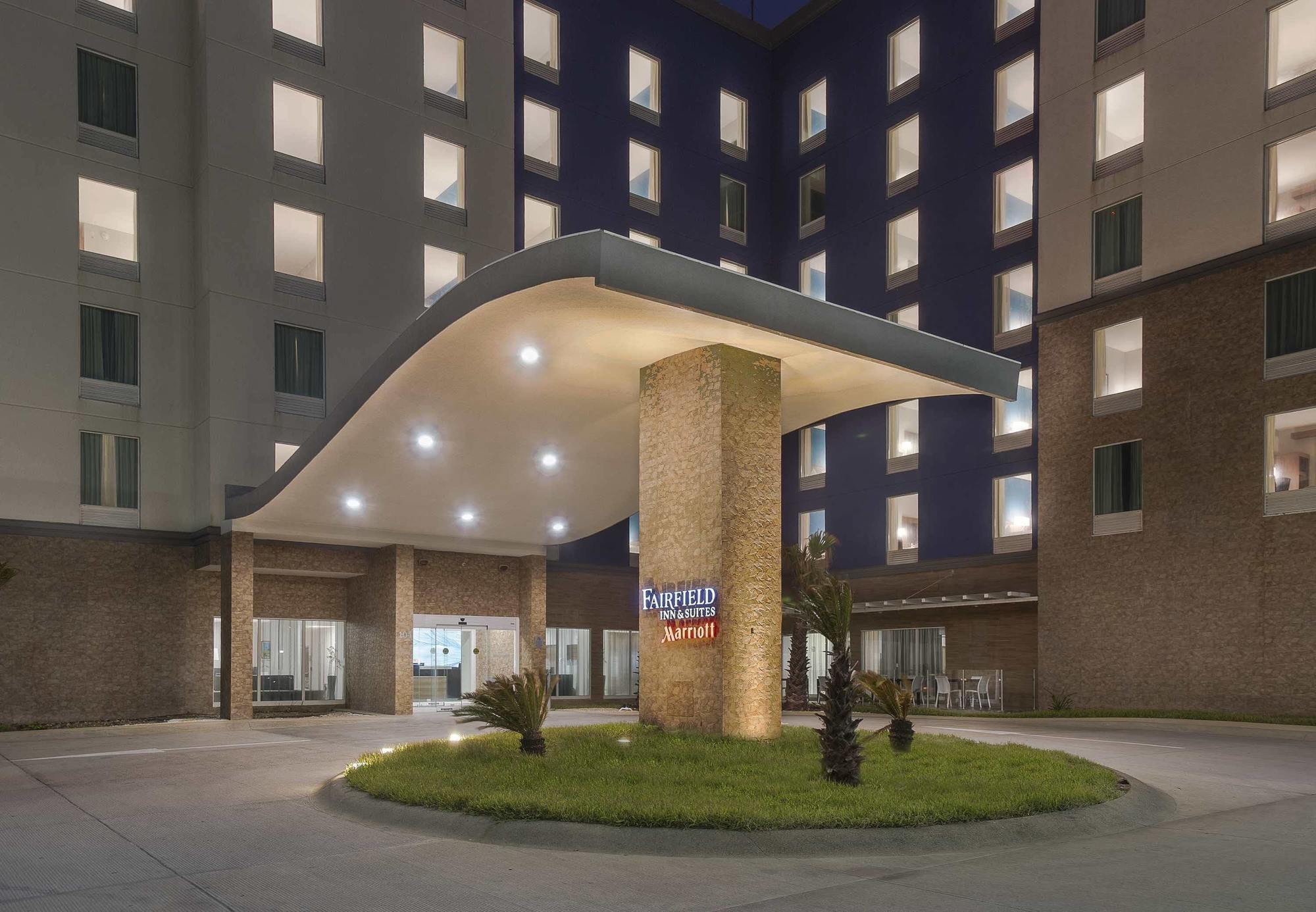 Fairfield Inn & Suites By Marriott โคอาทซาโคลคอส ภายนอก รูปภาพ