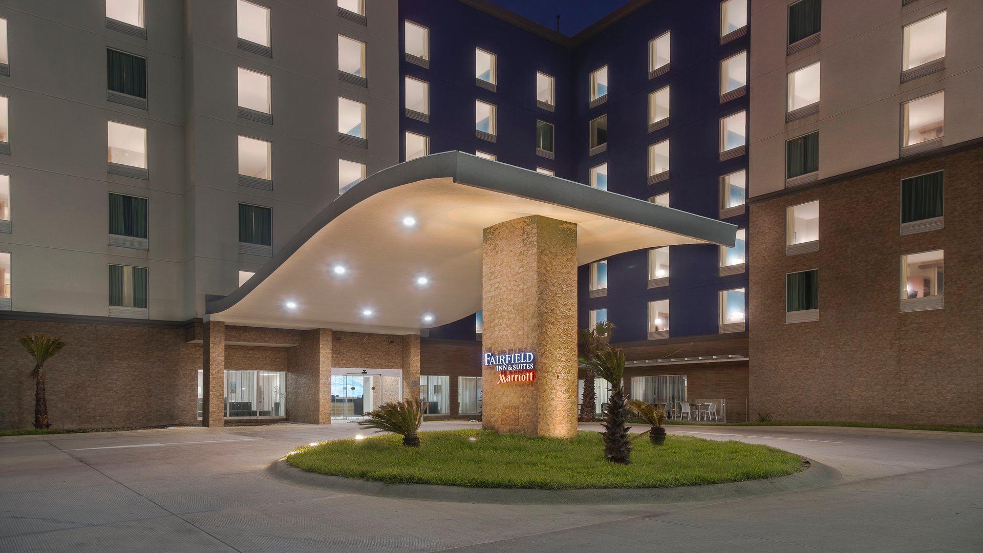 Fairfield Inn & Suites By Marriott โคอาทซาโคลคอส ภายนอก รูปภาพ