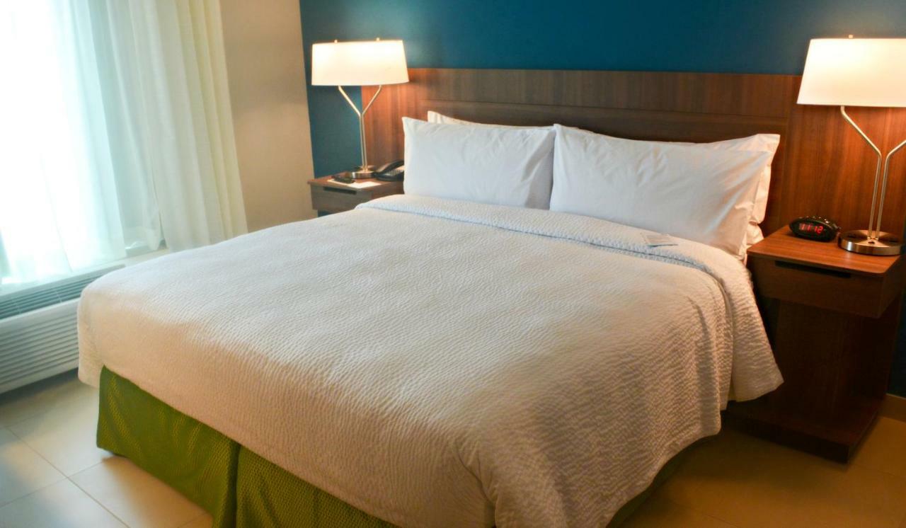 Fairfield Inn & Suites By Marriott โคอาทซาโคลคอส ภายนอก รูปภาพ