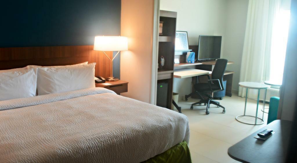 Fairfield Inn & Suites By Marriott โคอาทซาโคลคอส ภายนอก รูปภาพ